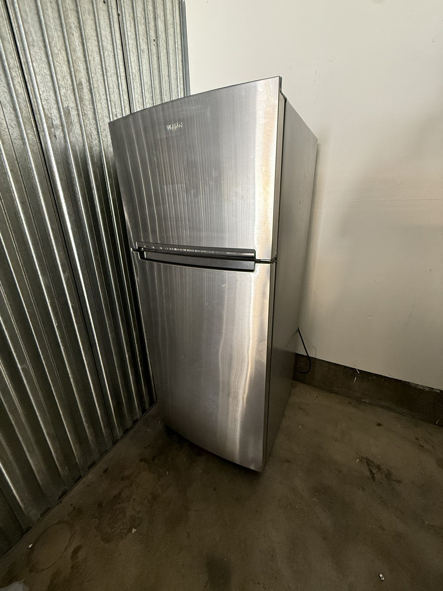 Whirlpool Refrigerator 