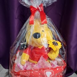 Winnie The Pooh Valentine's Day Basket 