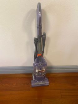 Shark Lift-Away vacuum cleaner