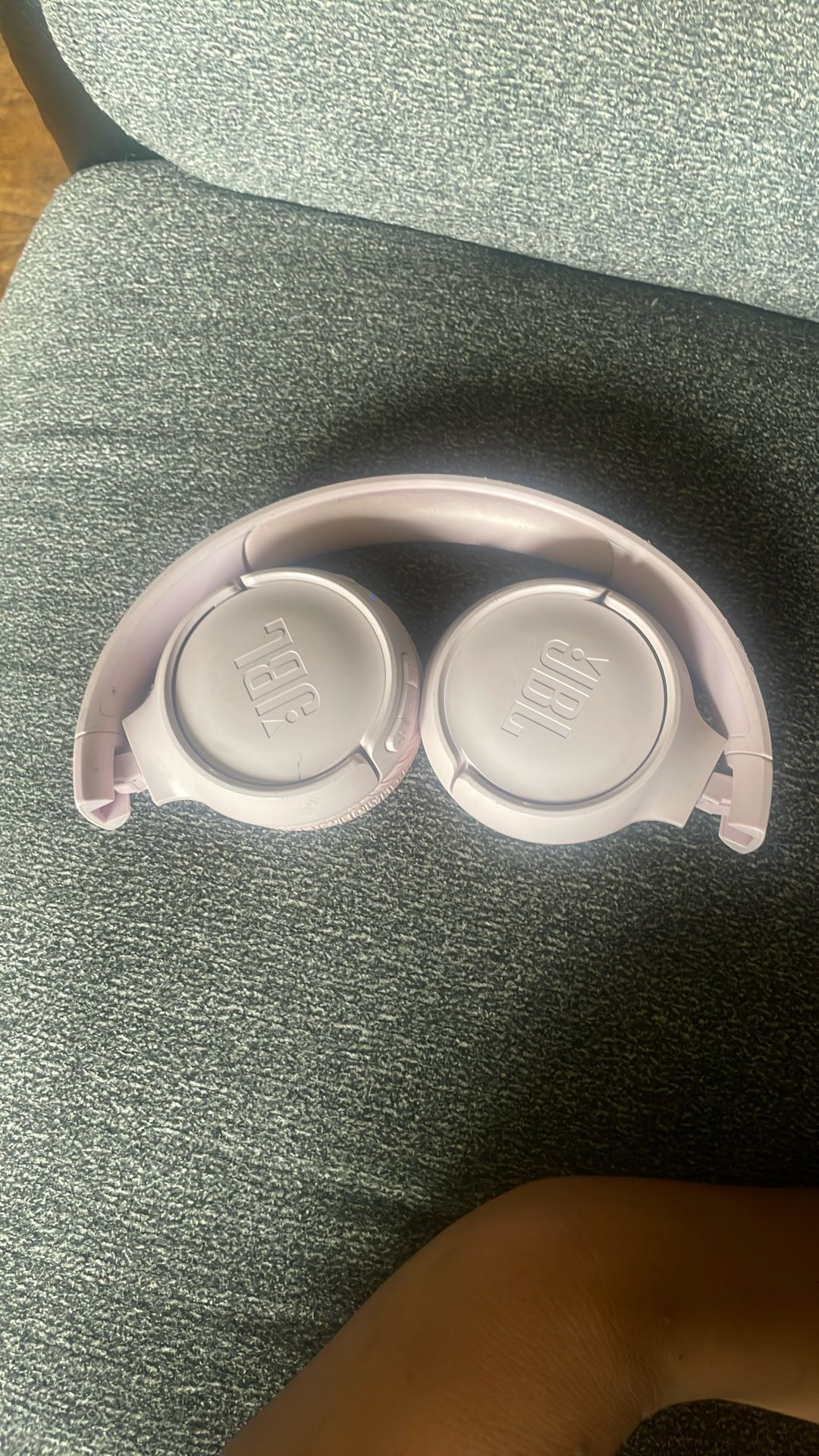 JBL HEADPHONES