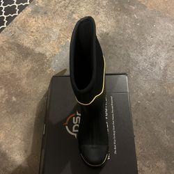 Steel tip mock boots