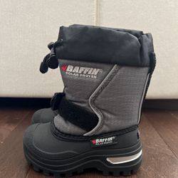 Baffin Toddler Snow Boots Size 7 