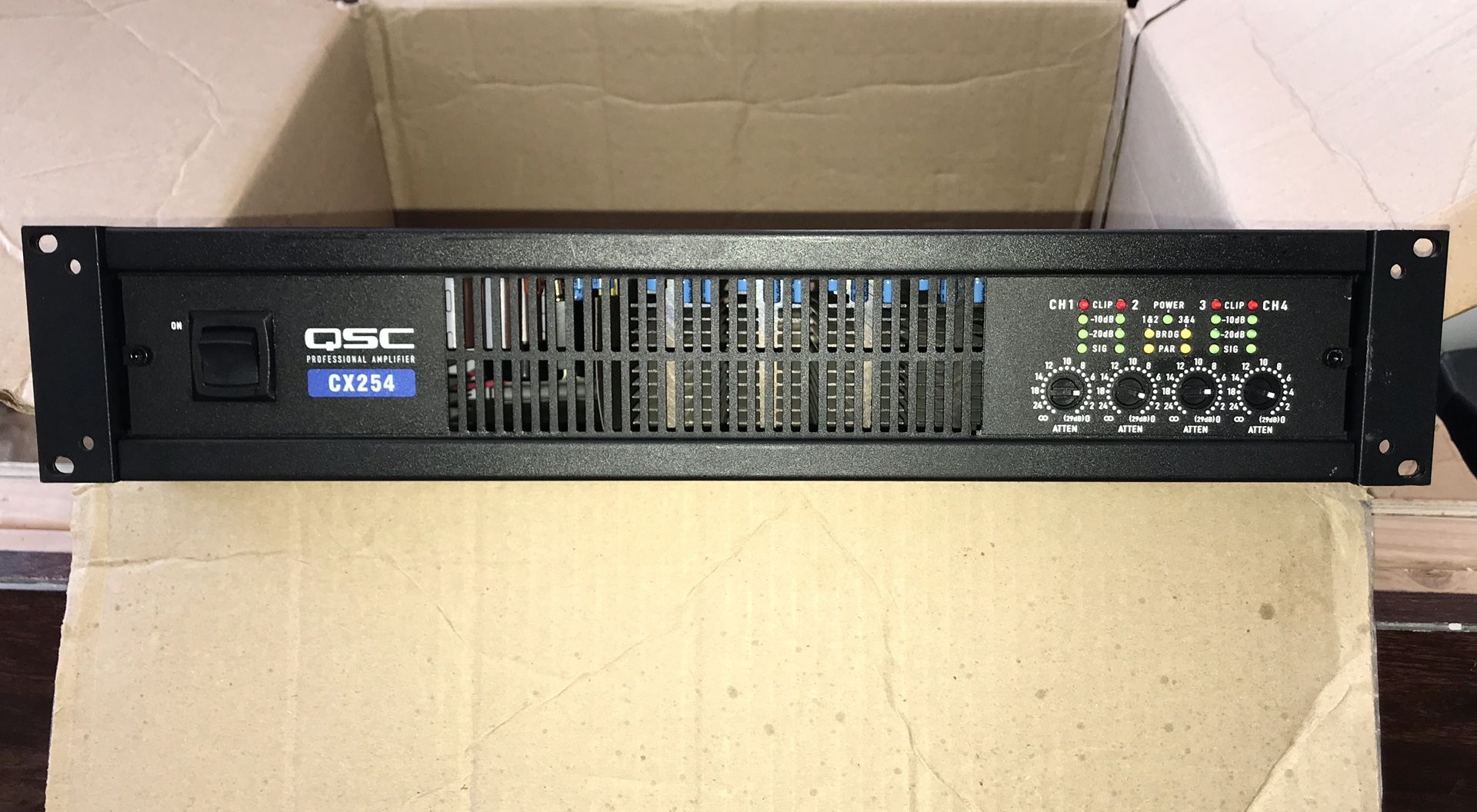 QSC 4-Channel Amplifier, with DSP processing, Indoor / Outdoor speakers