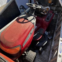 Riding Lawnmower 