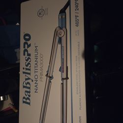 Baby Bliss Nano Titanium hair straightener