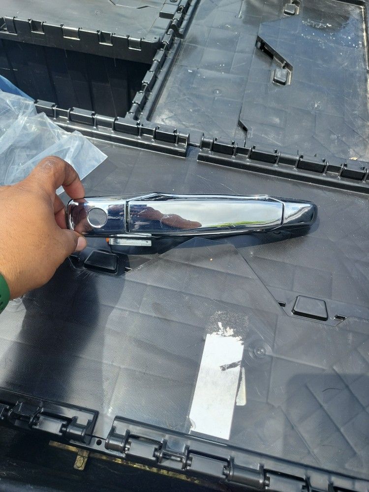 We Sell Door Handles For All Vehicles