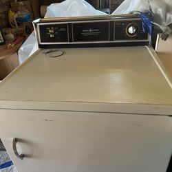 Large Capacity Washer And Dryer. 