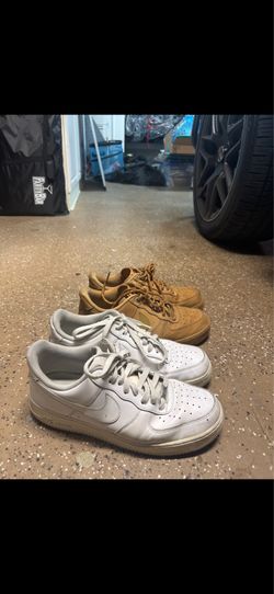 NIKE AIR FORCES (2)