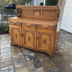 Antique Furniture 
