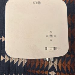 LG projector 