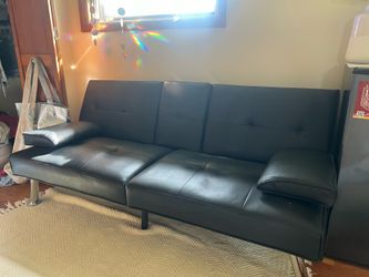 Black Couch/Futon