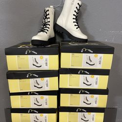 Art Class "Khari" Cream Boots - Size 1