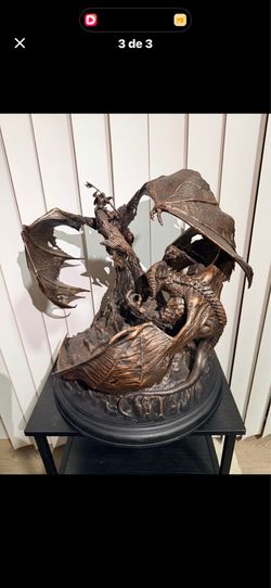 Shadow of War Estatua Decorativa Grande