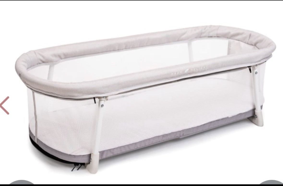 Baby Delight Snuggle Nest Bassinet, Portable Baby Bed, For Infants 0 – 5 Months, Driftwood Grey Open box item Slight damage to carry bag INVENTORY N