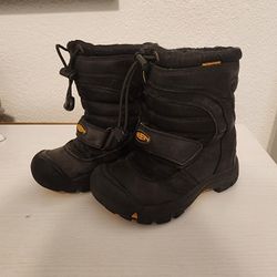 Keen Warm Insulated Waterproof Boys Boots 11