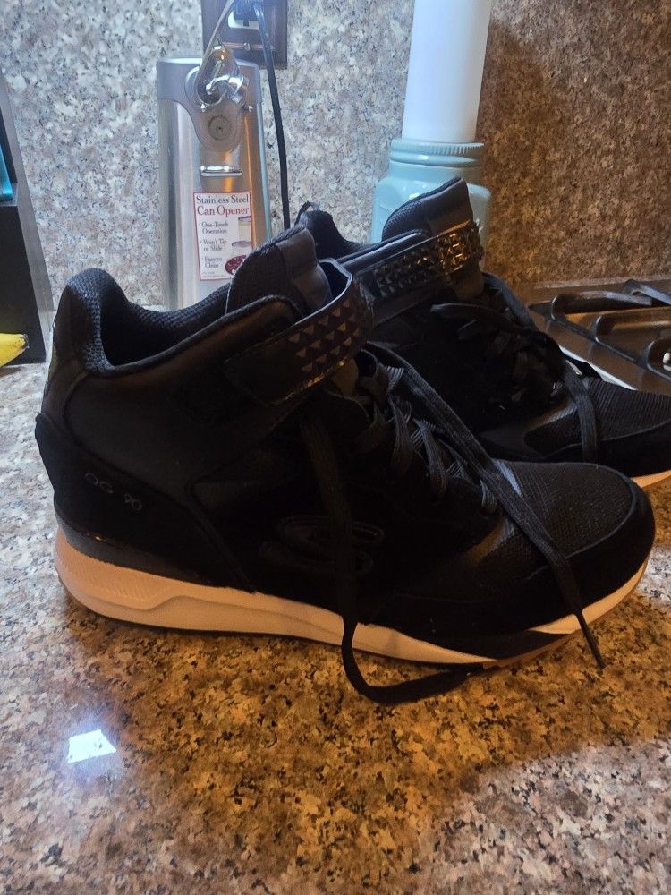 Women's SKECHERS OG Edgies SN-797 Sneaker Size 9.5