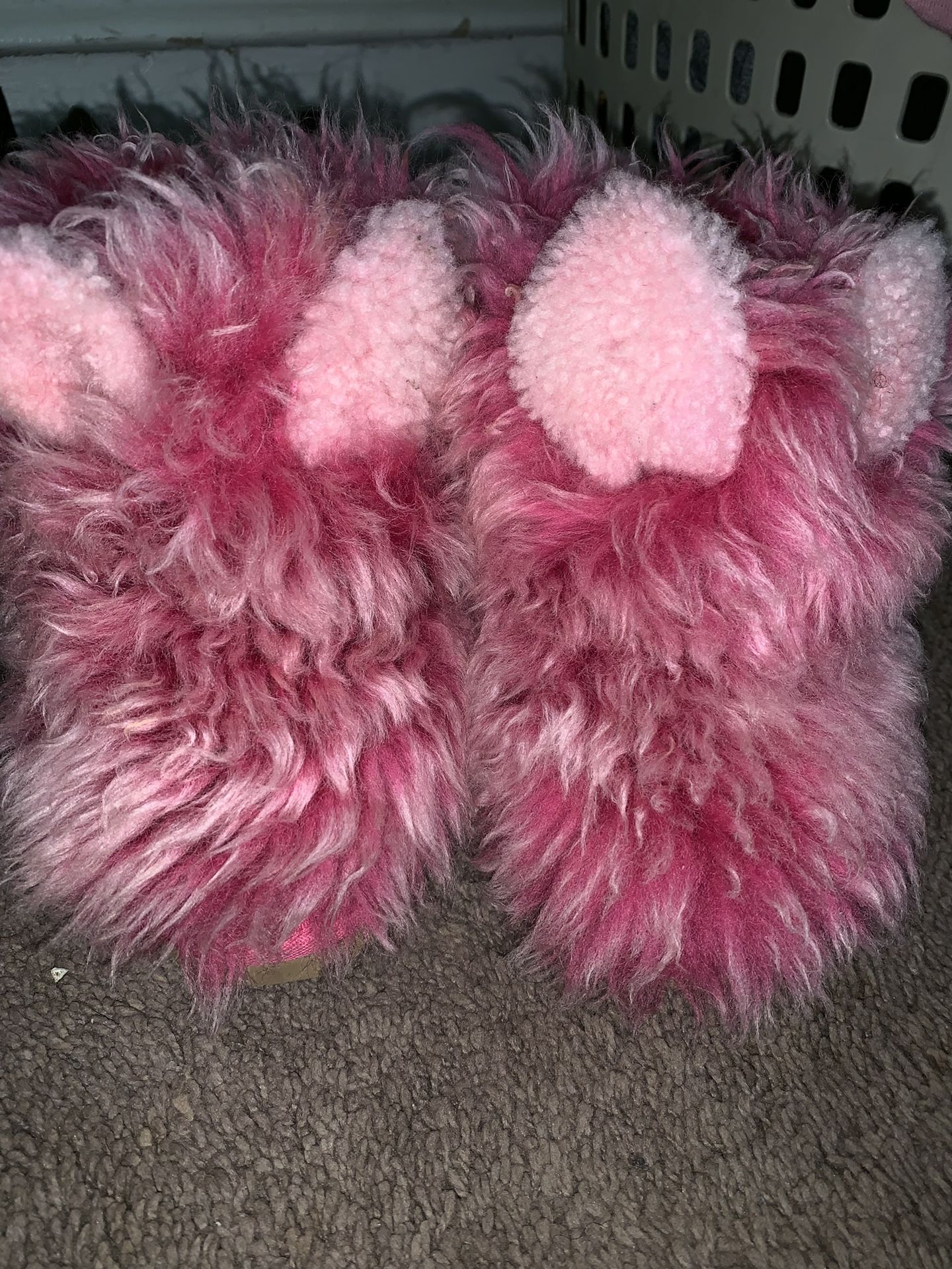 UGG PINKIPUFF LIMITED EDITION TODDLER SIZE 7