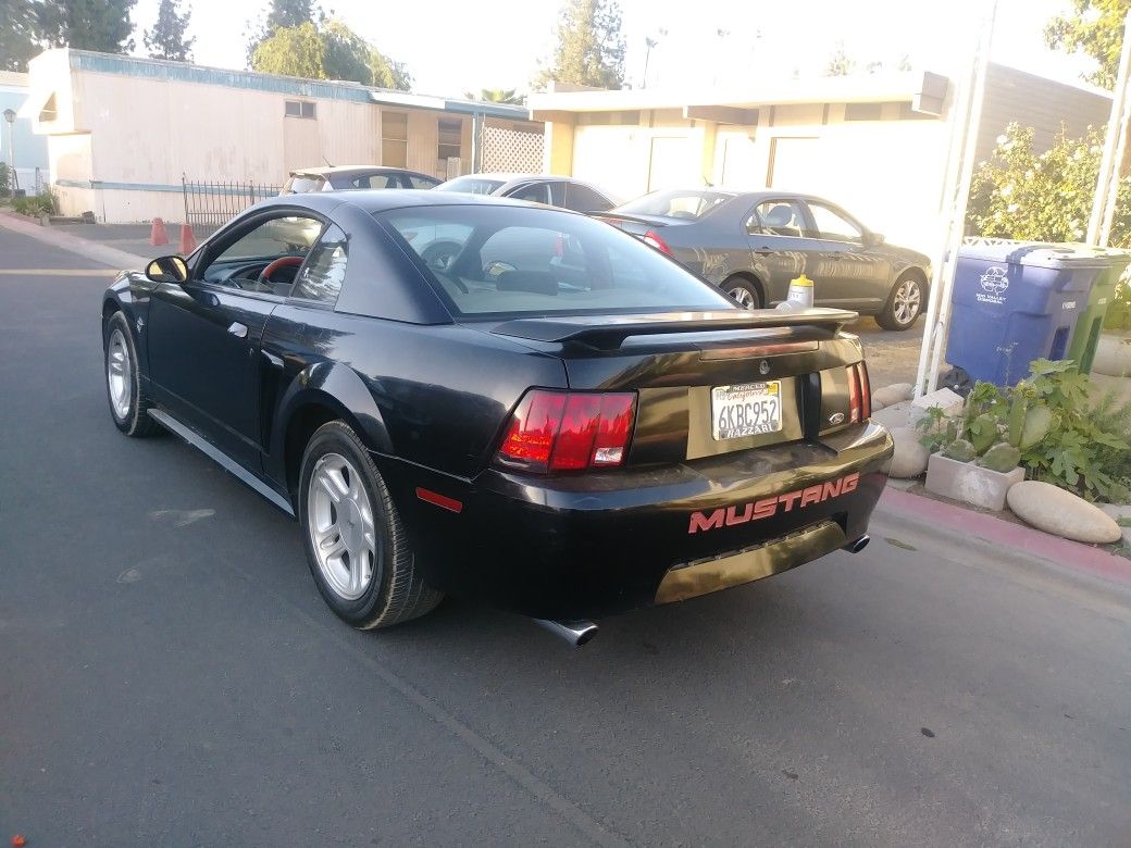 1999 Ford Mustang