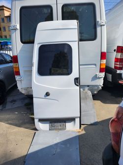 2007-2018 mercedes sprinter left rear high roof door complete