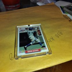 Ernie Banks Autographed Nabisco Card