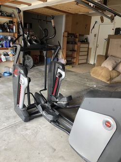 Agile Elliptical trainer by smooth fitness commercial quality