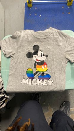 Disney Mickey Mouse Rainbow Graphic T-Shirt Gray – Size Sm