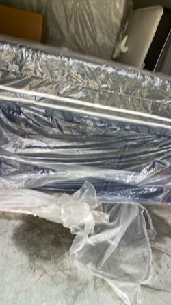 King Pillowtop set new in plastic free delivery in Atlanta K