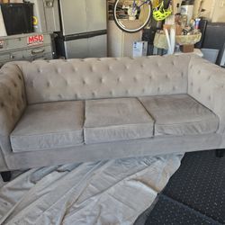 Chesterfield Sofa Grey