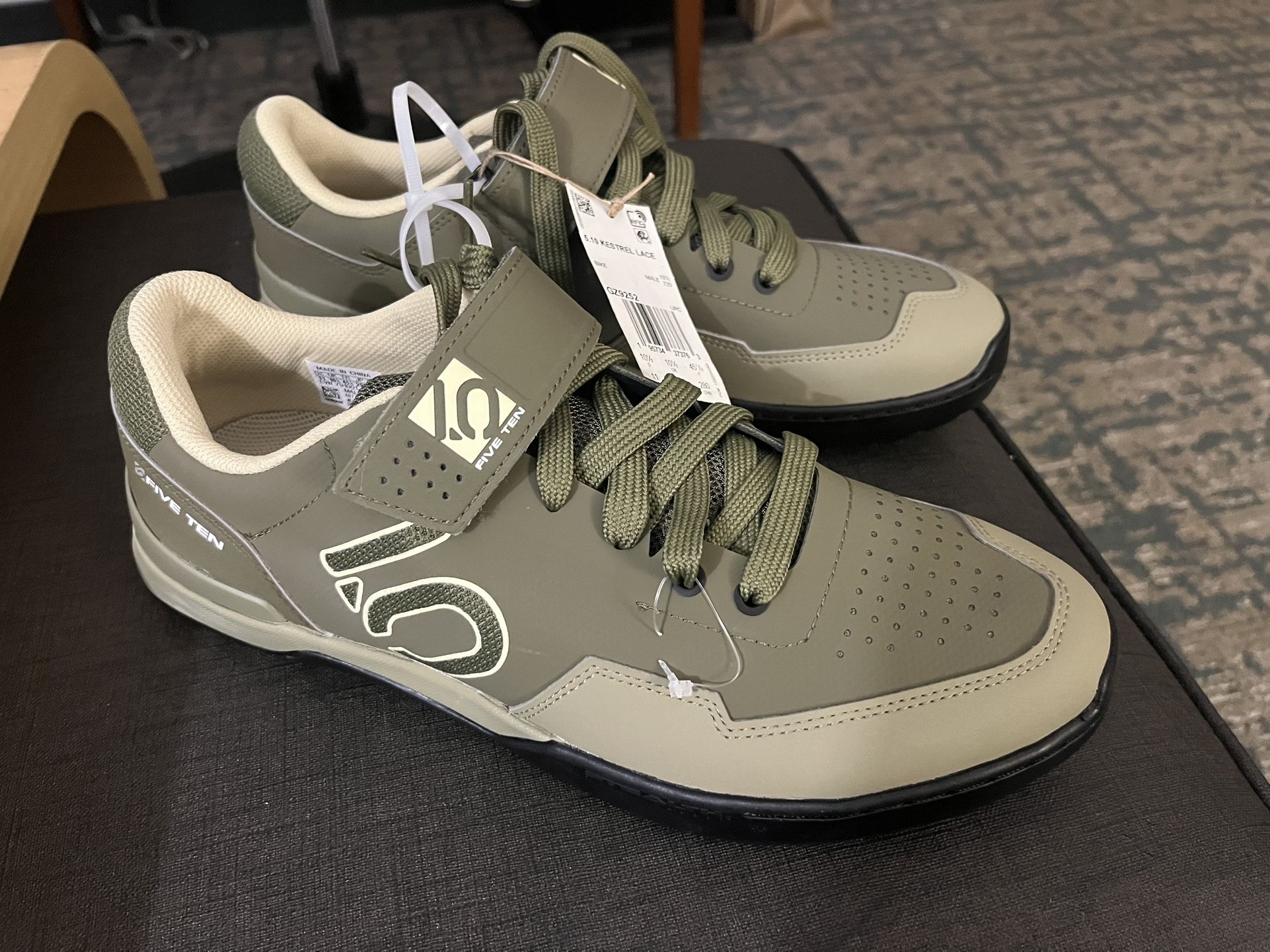 Five Ten Stealth Cycling shoes, Men’s 11