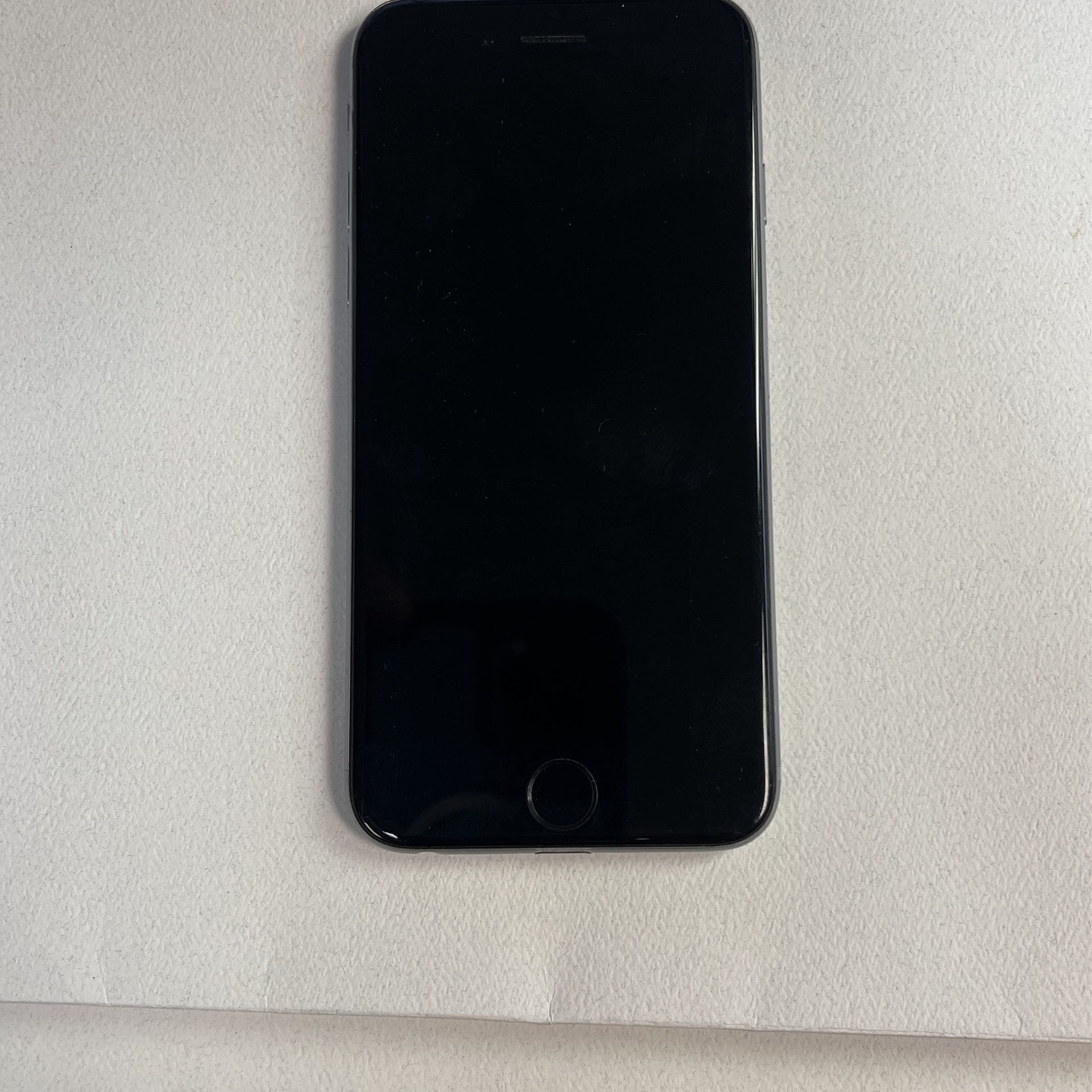 iPhone 6, locked icloud, for parts.