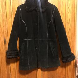 Gorgeous Wilsons leather black suede coat!  women’s size medium