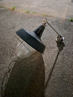 Industrial Pendent Light Fixtures