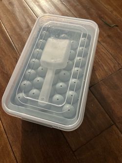 Ice Cube Tray with Lid and Scoop