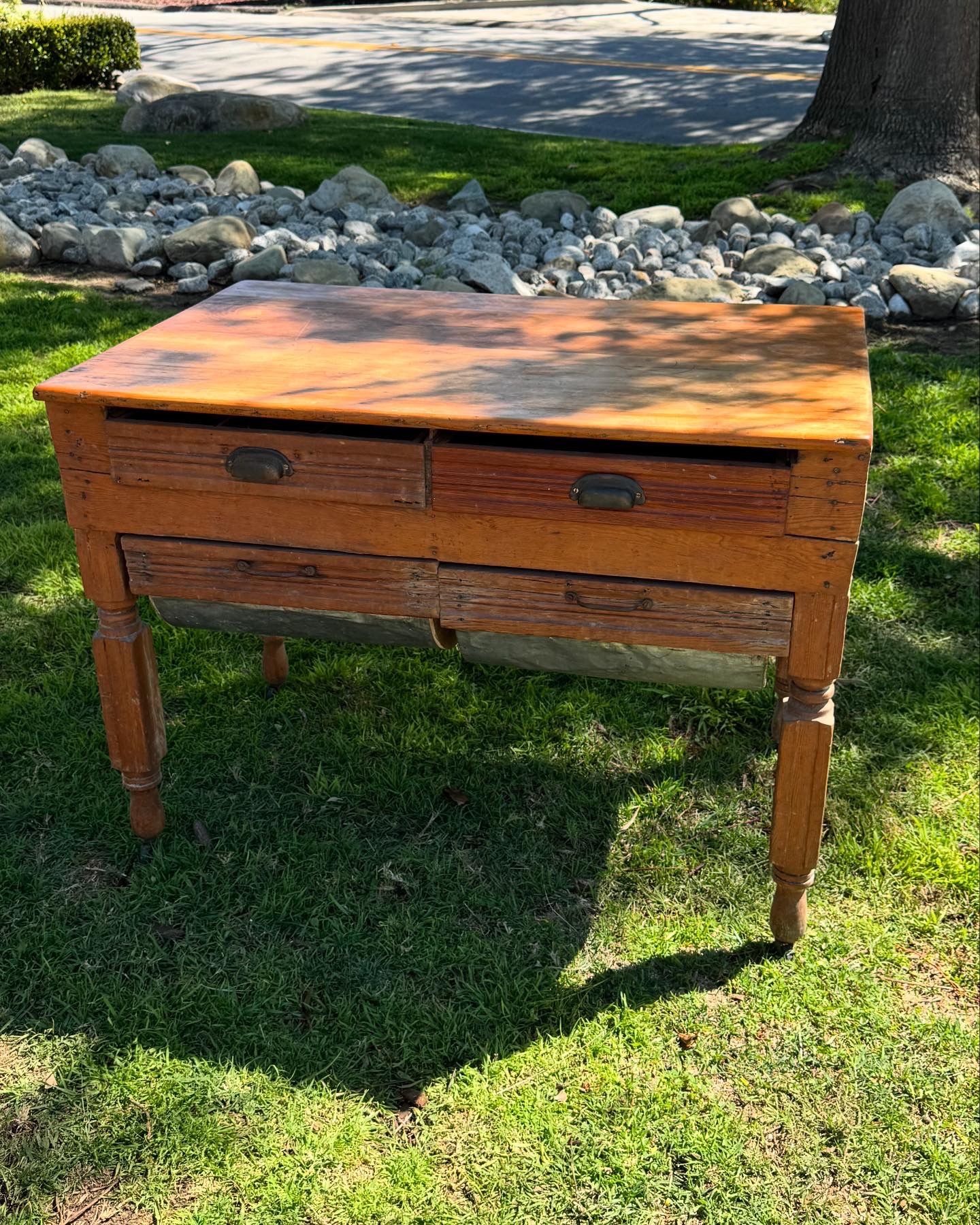 Antique Potbelly Bakers Table Flour Bins Pull Out Drawers Rolling Wheels Storage Kitchen Island Desk