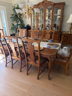 Gather in Style! Elegant Dining Room Set