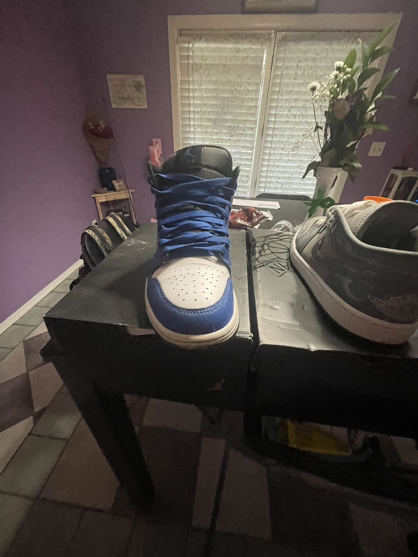air jordan 1 mid game royal