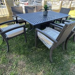 Patio Outdoor Dining Set New In The Box