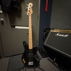Squier Jaguar Bass Black - Great Condition