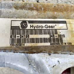 Riding Mower Hydro-Gear Hydrostatic Transmission. 