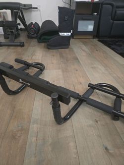 pull up bar