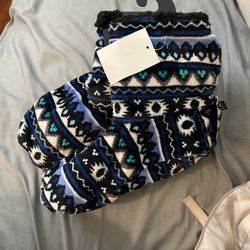 Slipper Socks With Grip Sole Size Small 5-8