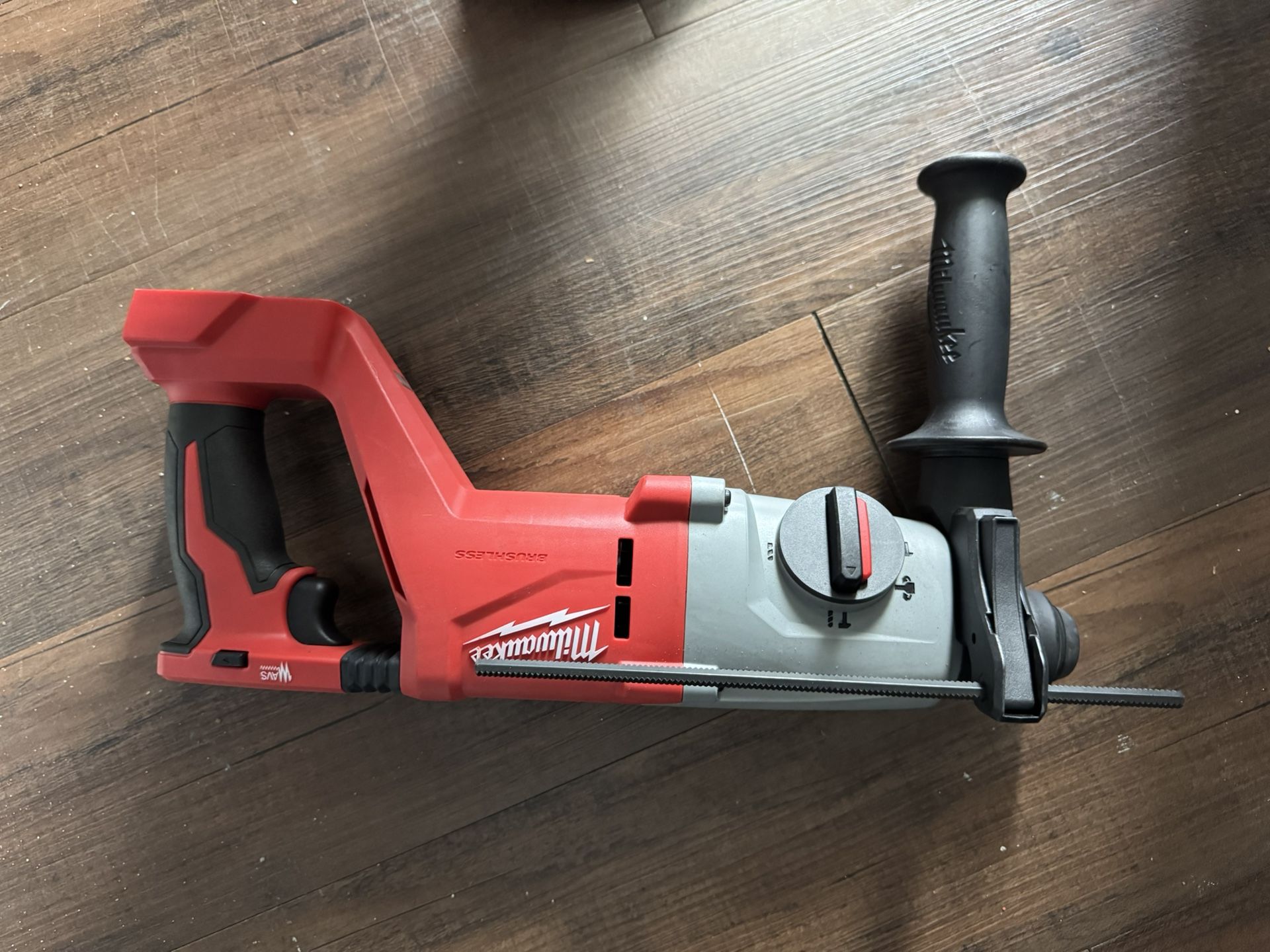 Milwaukee Rotary Hammer 