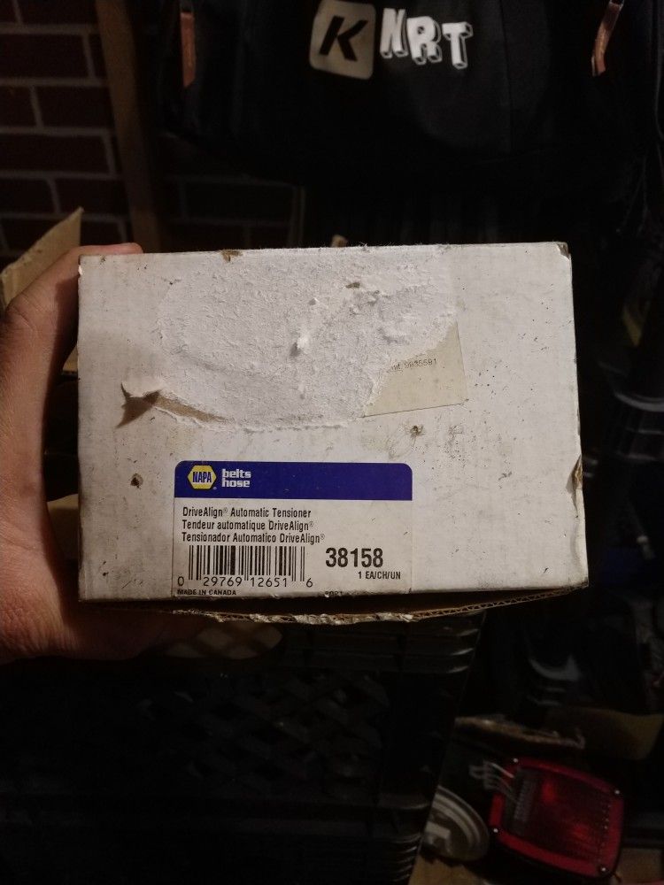 BELT TENSIONER FOR GMC/CHEVY