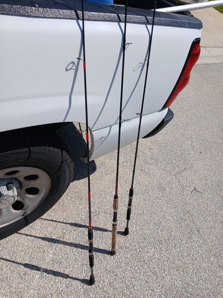 3 Fishing Poles With No Reals
