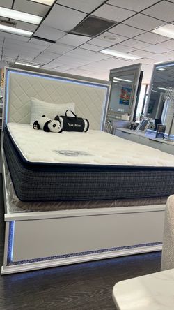 Bedroom set Queen special price