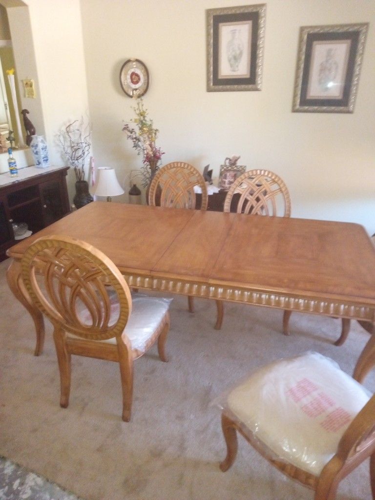 Table & Chairs & House Ful Of Items For Sale