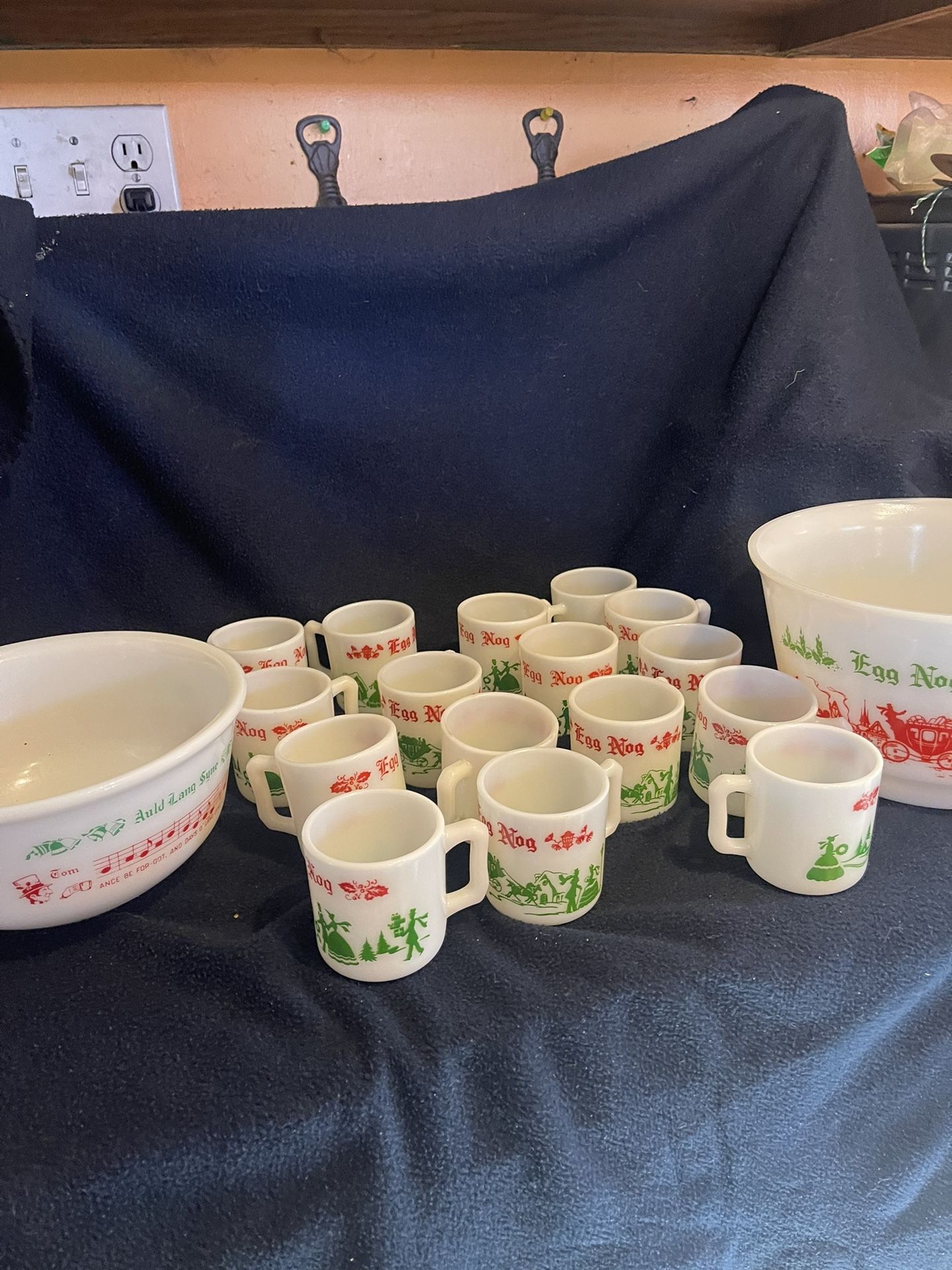 Vintage Tom And Jerry Christmas Eggnog Bowl and Cup Sets Two Groups