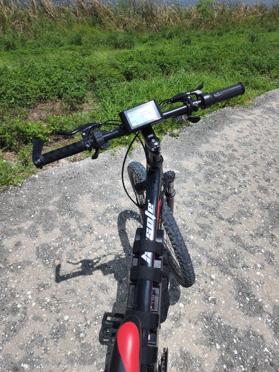 Custom Electric Bike 72v 2000watts 47mph Max Speed
