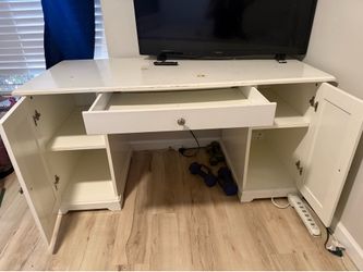 white desk