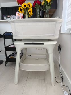 Uppababy Mamaroo Bassinet
